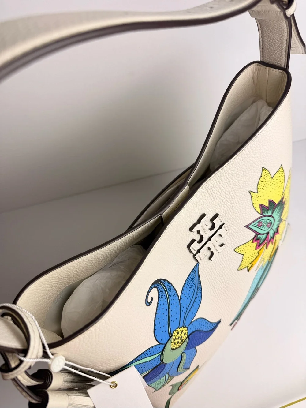 Tory Burch Thea Appliqué Hobo Bag – New Ivory / Love Floral